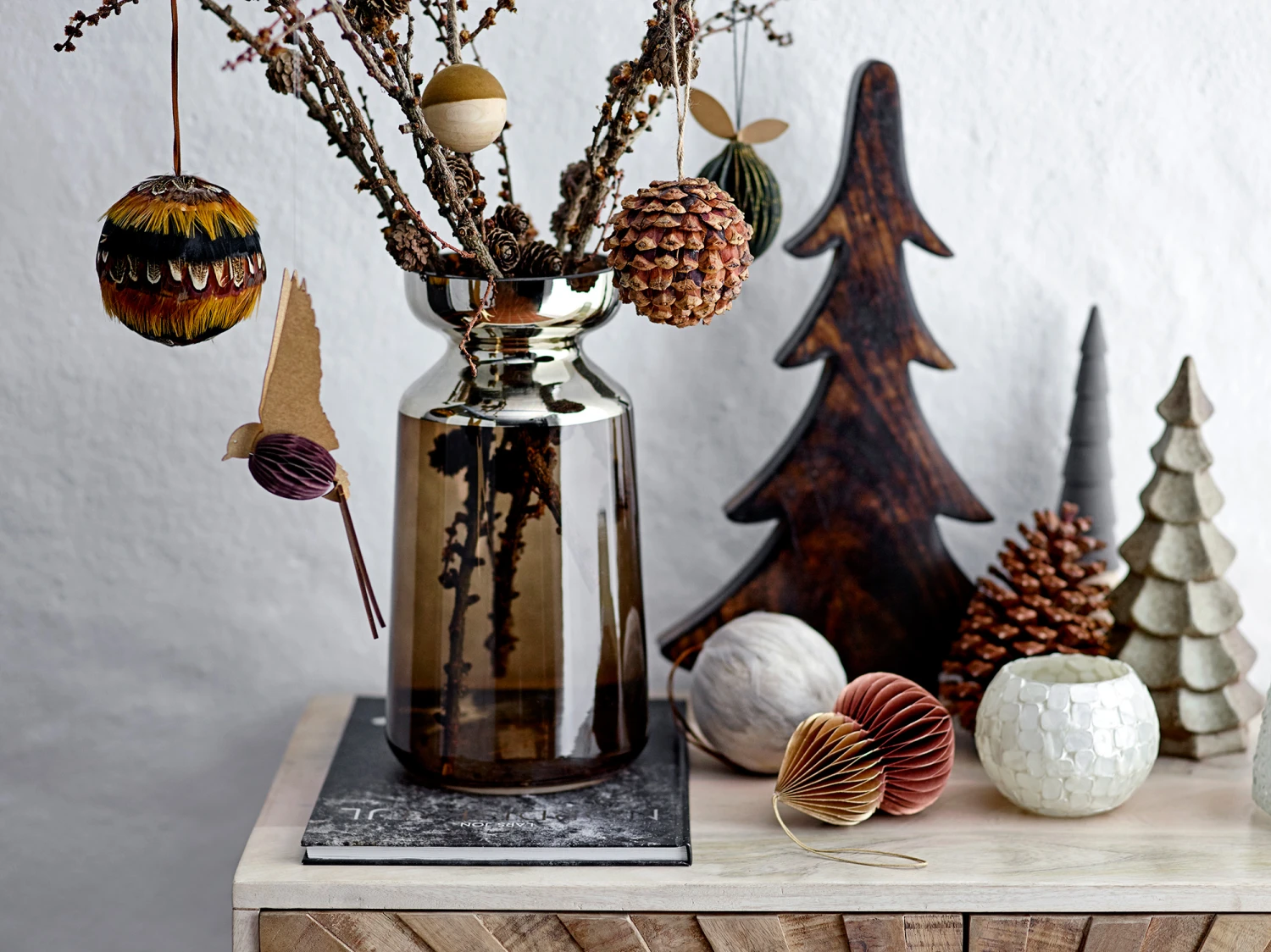 Bloomingville Misba Christmas Bauble Ø9 Cm 4 Pieces 4 Bloomingville Misba Christmas Bauble Ø9 Cm 4 Pieces - Image 4