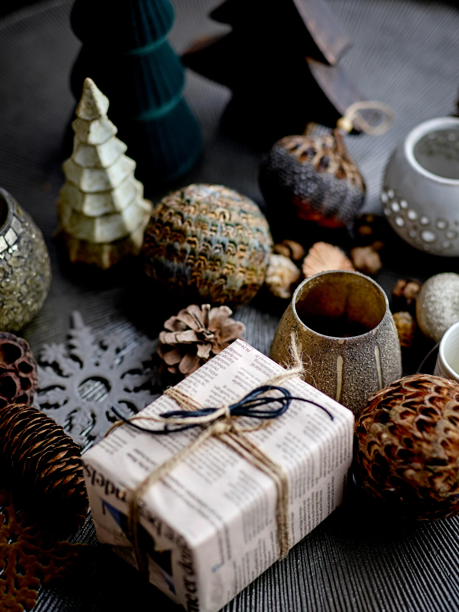 Bloomingville Misba Christmas Bauble Ø9 Cm 4 Pieces 6 Bloomingville Misba Christmas Bauble Ø9 Cm 4 Pieces - Image 6