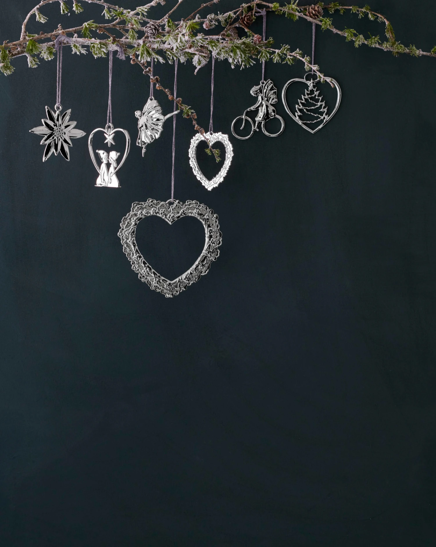 Rosendahl Karen Blixen Christmas Decoration Flower Heart 8 Rosendahl Karen Blixen Christmas Decoration Flower Heart - Image 8